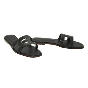 A6 NWOB COLE HAAN Chrisee Leather Interlocking CH Logo Strap Slide Sandals Sz 10